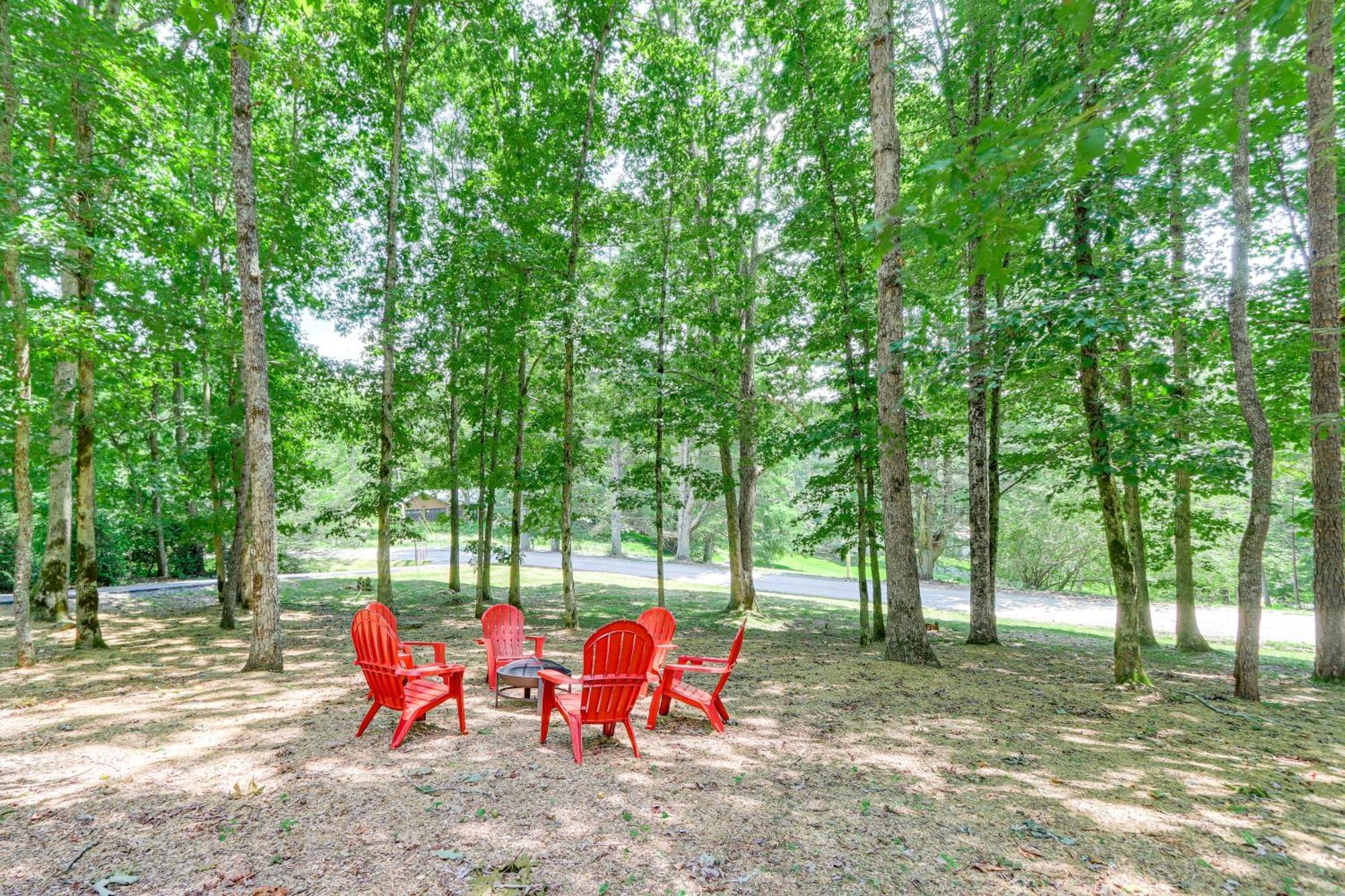 Pet-Friendly Home With Hot Tub In Blue Ridge! Esterno foto