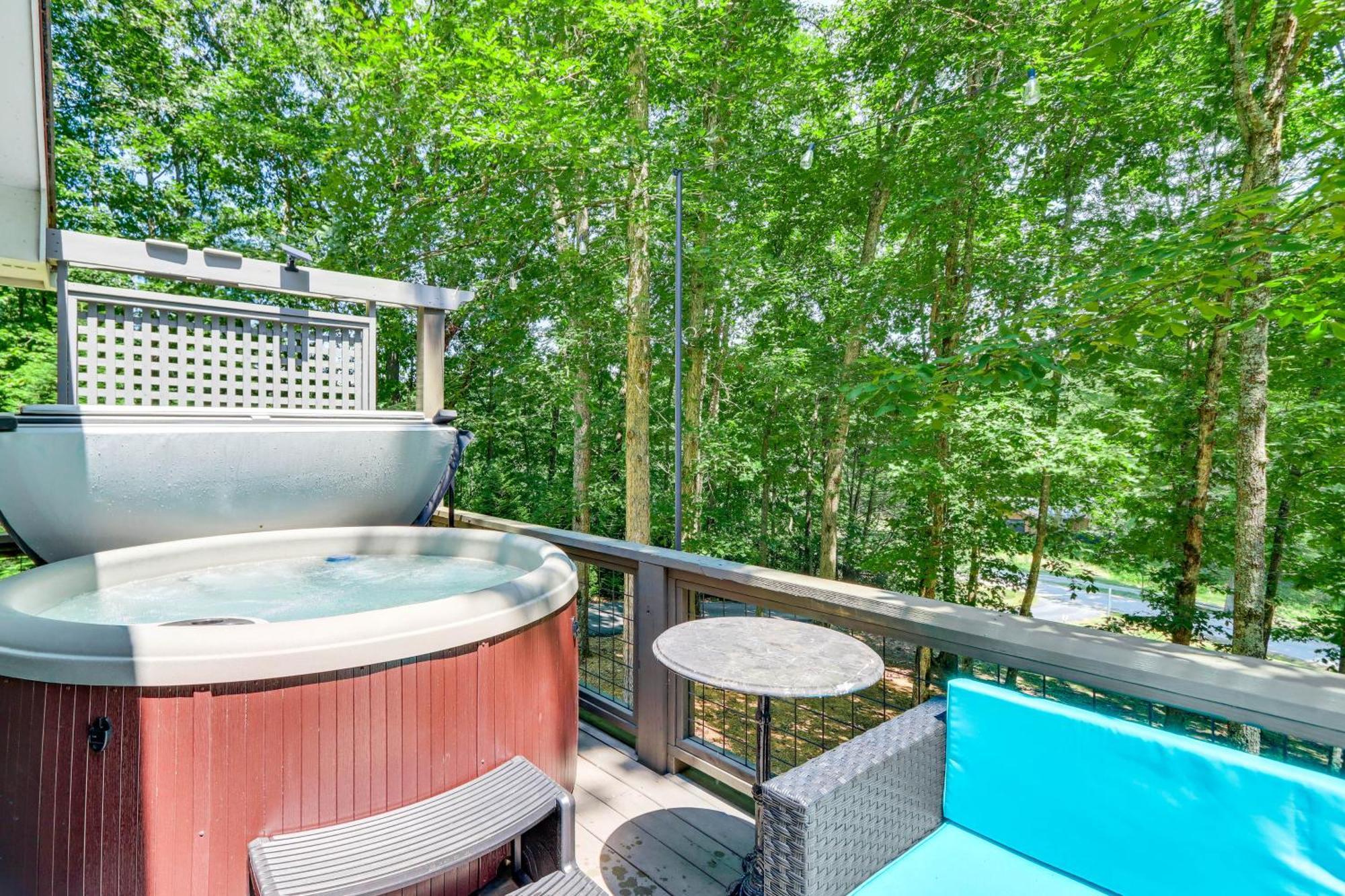 Pet-Friendly Home With Hot Tub In Blue Ridge! Esterno foto